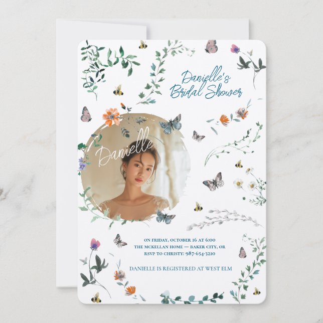Soft Petal Rain Bridal Shower Invitation Inbjudningar (Framsida)
