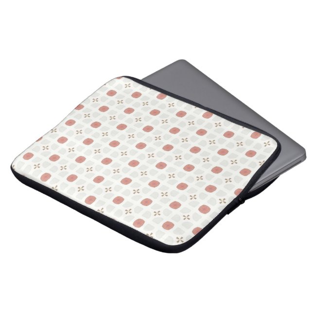 Soft red and beige floral geometric tile pattern laptop fodral (Framsida topp)