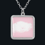 Soft Rosa White Peony Girly Square Necklace Silverpläterat Halsband<br><div class="desc">Vita peonin med ljus rosa bakgrund på anpassningsbarnas kvadratiska halsband. Perfekt för bröllop som gåva till brudgummen eller mors dag eller som perfekt lilla presenter,  bevis på en känslig och vänlig gest. Matchande hälsningskort,  vykort,  klistermärke och annat...  Glöm inte hela samlingen.</div>