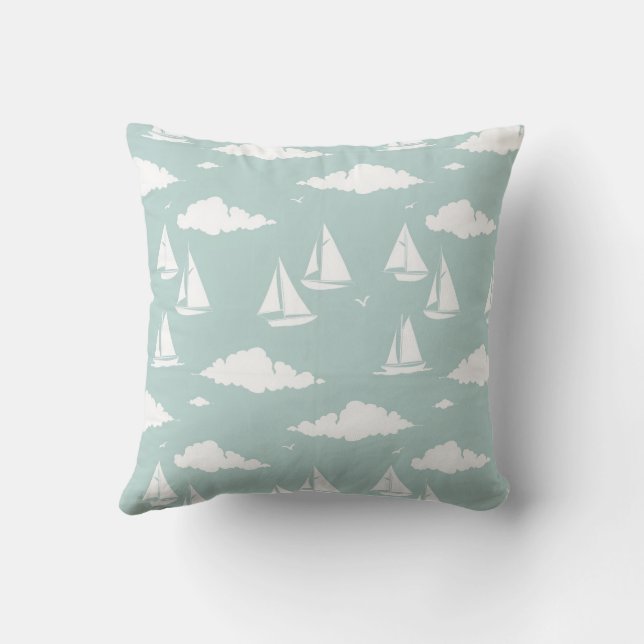 Soft Teal Sailboat och Cloud Coastal Mönster Kudde (Baksida)