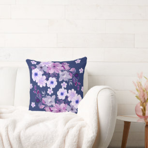 Soft Violet Hues Blommigt Dekorativ kudde
