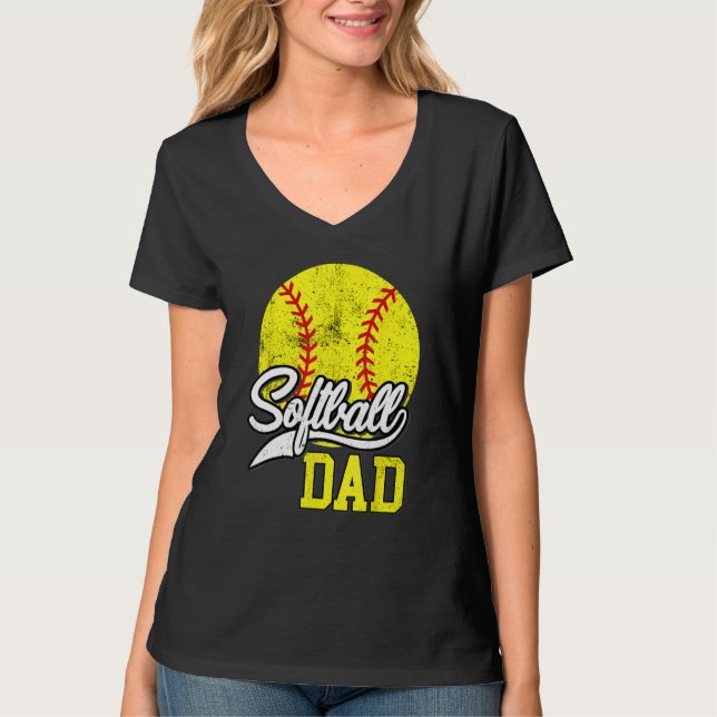 Softball Dad like a baseball dad with bigger Balls T Shirt (Framsida)