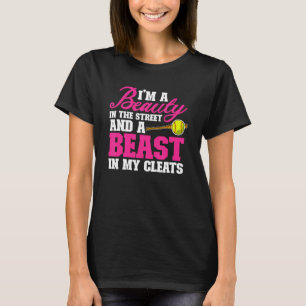 Softball Girl Beauty på gatan och en Beast in T Shirt