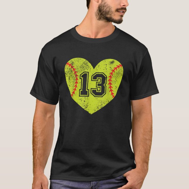 Softball Heart Player 13 Softball Mamma Pappa Vars T Shirt (Framsida)