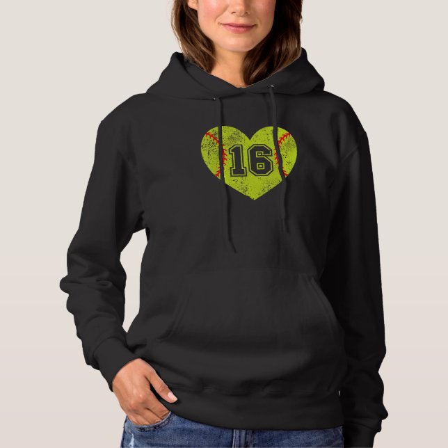 Softball Heart Player 16 Softball Mamma Pappa Vars T Shirt (Framsida)