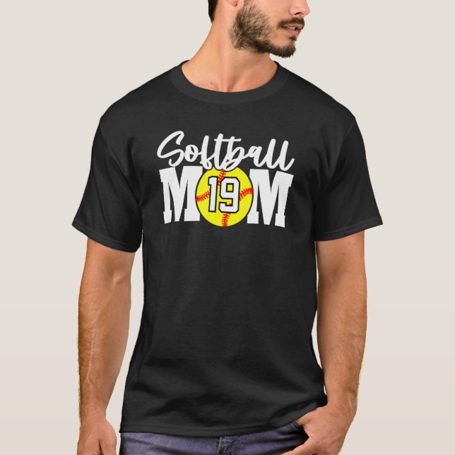 Softball Mamma nummer 19 T Shirt (Framsida)