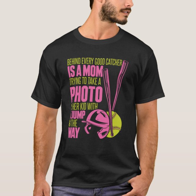 Softball Mom Pitcher Batter Catcher Softball T Shirt (Framsida)