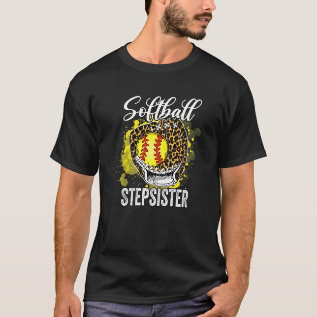 Softball Stepsister Leopard Glove Game Day Mothers T Shirt (Framsida)