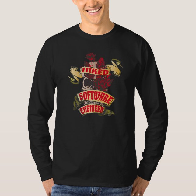 Software Engineer Inked Skull & Red Roses Tattoo T Shirt (Framsida)