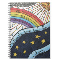 Sök efter regnbågar, när det regnar