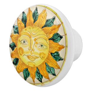 Sol Ansikte med Löv och strålar, Lycklig solskenor Knopp