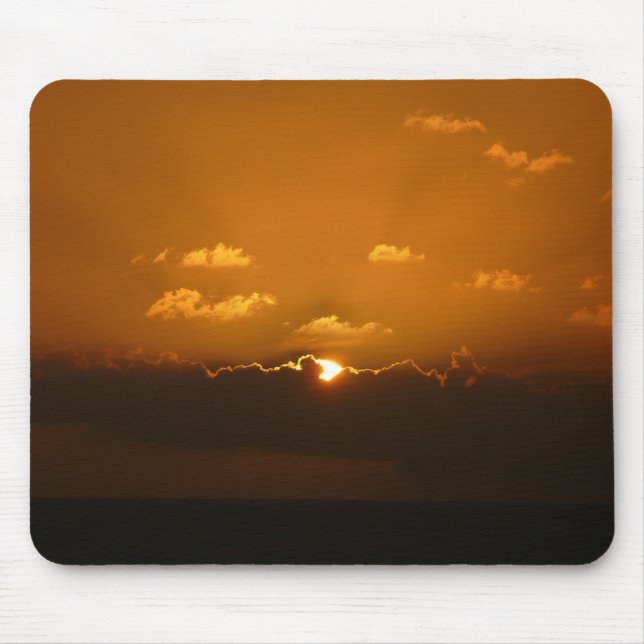 Sol bakom moln I Orange Solnedgång Foto Musmatta (Framsidan)
