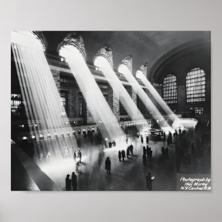 Sol Beams in i Grand Central Station Poster