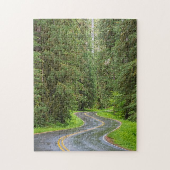 Sol Duc River Road genom skog Pussel (Vertikal)