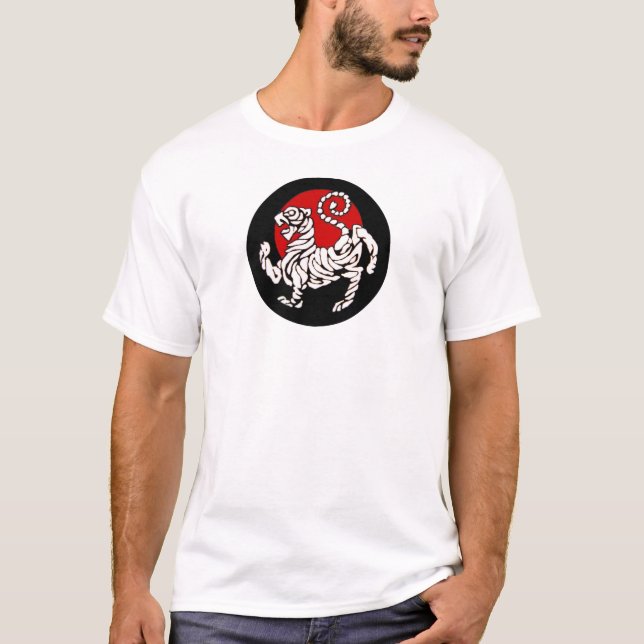 Sol för Shotokan tigerresning Tee Shirt (Framsida)