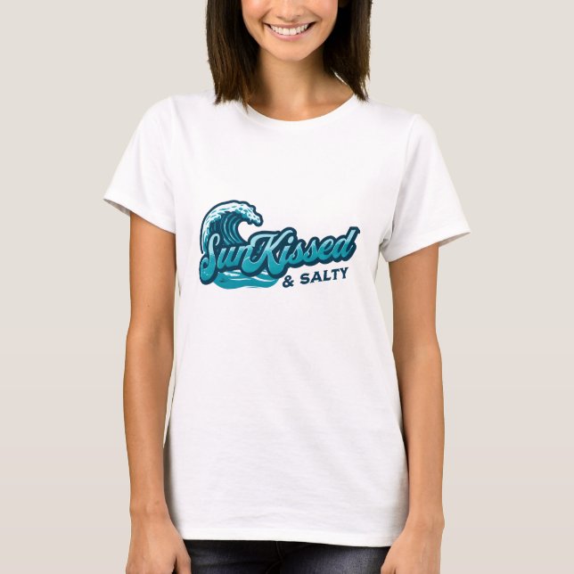 Sol Kissed & Salty Seaside Design T Shirt (Framsida)