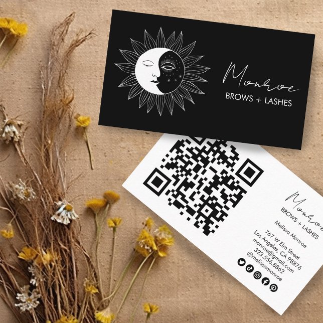 Sol & Måne Boho Line Art Elegant QR Social Icons Visitkort (Line art of moon and sun on one side and QR code and social media icons on the other. Customize it!)