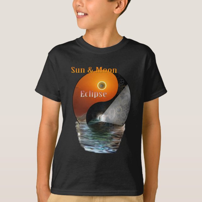 Sol & Måne-Eclipse-time Tee Shirt (Framsida)