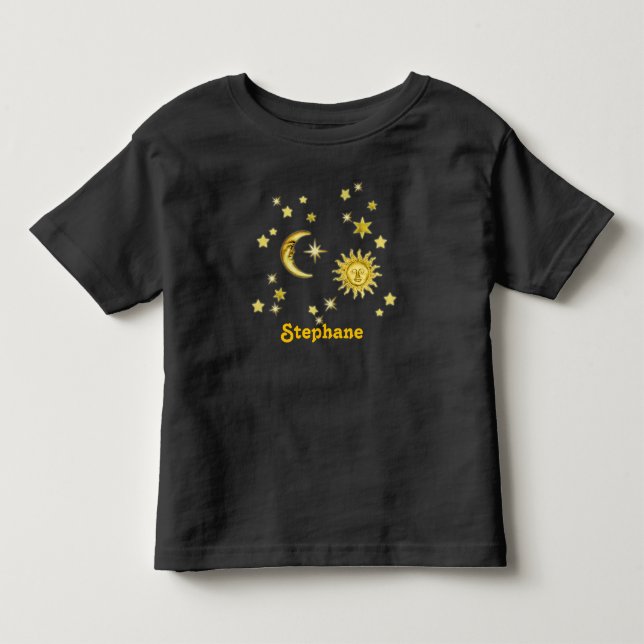 Sol, Måne och stjärnor med Namn Tshirt 🌞 🌛 ⭐ Tee Shirt (Framsida)