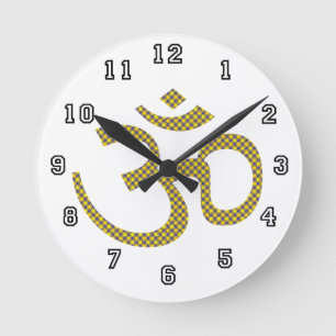 Sol patterened Om eller Aum ॐ.png Rund Klocka