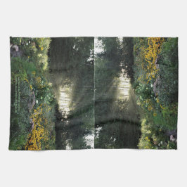 Sol rakar i trädgårdar för sena säsong kökshandduk