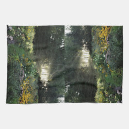 Sol rakar i trädgårdar för sena säsong kökshandduk