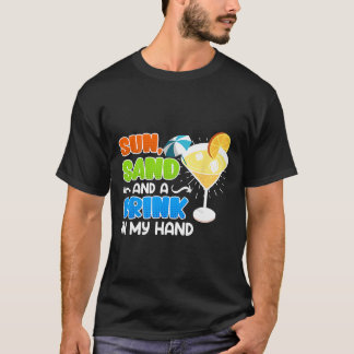 Sol Sand och Drink i mitt Hand Funny Vacation Summ T Shirt