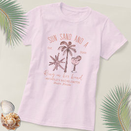 Sol Sand Och En Ring På Hennes Hand Brudtärna T Shirt