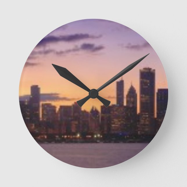 Sol sätter över Chicagoskylinen Rund Klocka (Framsida)