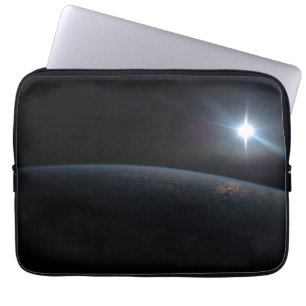 Sol sätter sig över jordens Horisont. Laptop Fodral