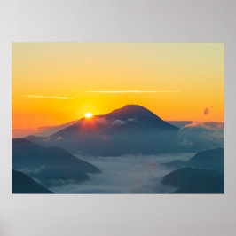 Sol som toppar efter Uršlja gora, Slovenien Poster