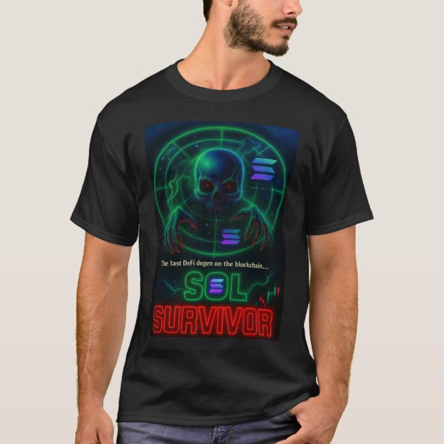 SOL Survivor - Retro Horror Crypto Shirt T Shirt (Framsida)