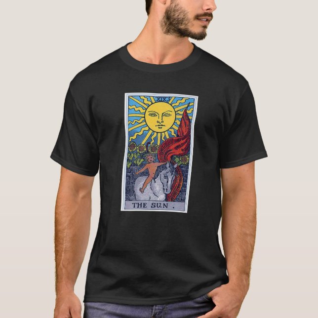 Sol Tarot Card Occult Tro Divination Magic T Shirt (Framsida)
