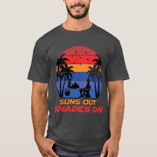 Sol ut, Shades On, Roligt vid Beach T Shirt