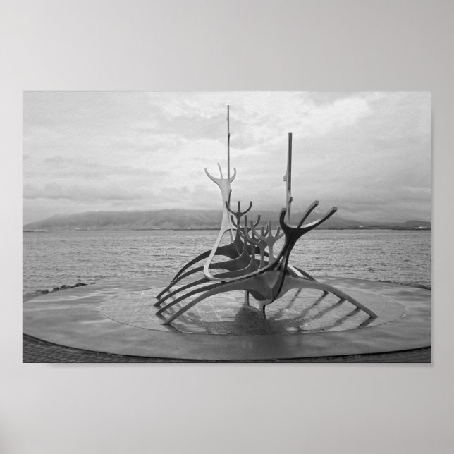 Sol Voyager Sculpture, Reykjavik, Island, B/W Poster (Framsidan)
