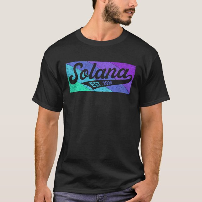Solana SOL Script Bold Font Retro Solana Crypto T Shirt (Framsida)
