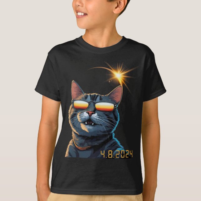 Solar 2024 Eclipse Cat Wearing Eclipse Glass T Shirt (Framsida)