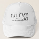 Solar Eclipse 2024-Anpassningsbarnas minnesplats Keps<br><div class="desc">Fånga den celestiala magin från 2024 års totala solförmörkning med denna truckerkeps för personlig av exklusiv. Att hedra minnet av den annalkande händelsen den 8 april, detta som blir en tidlös keepé för kosmisk . Anpassa den till den plats du valt och se till att du får en unik minnesstund...</div>