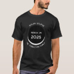 Solar Eclipse 2025 Personlig T-Shirt<br><div class="desc">Fira Partial Solar Eclipse den 29 mars 2025 med denna personlig T-shirt. Ändra familjen namn och vilken text som helst som du vill anpassa.</div>