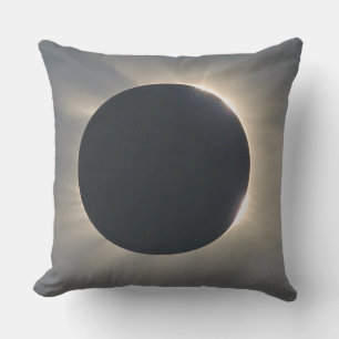 Solar Eclipse Closeup Kudde