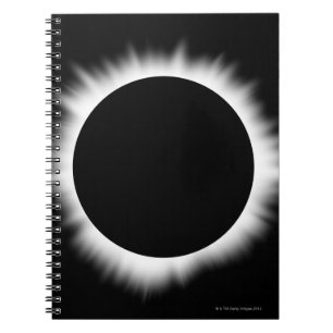 Solar Eclipse med Corona Anteckningsbok Med Spiral
