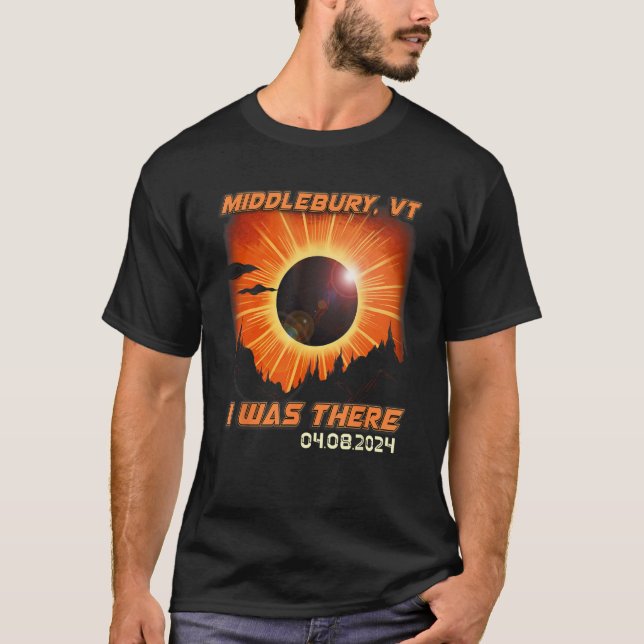 Solar Eclipse Mountain Hiking Middlebury Ver T Shirt (Framsida)