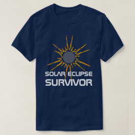 Solar Eclipse Survivor lustigt anpassade T-shirt