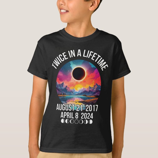 Solar Eclipse Tee två gånger under en livstid apri (Framsida)