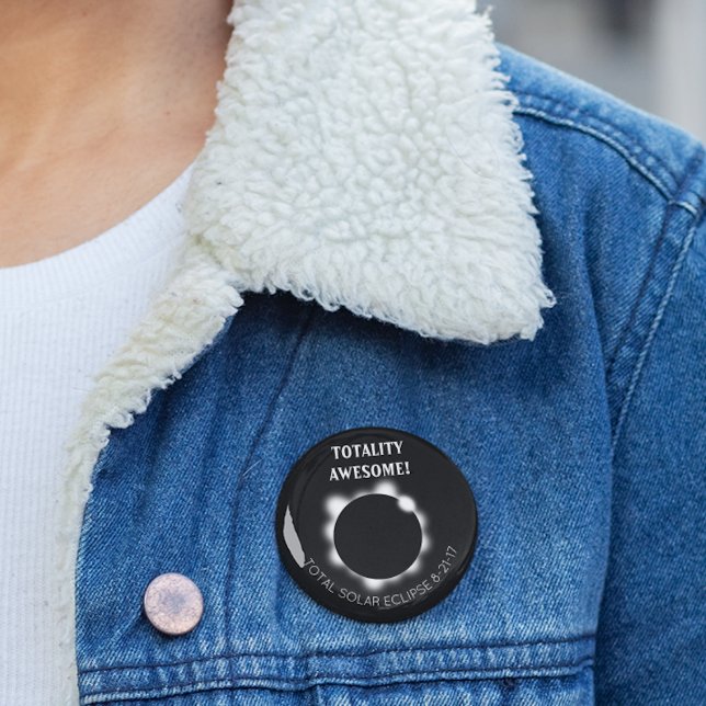 Solar Eclipse Totality Fantastisk Knapp (Skapare uppladdad)