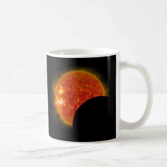 Solar Eclipse under arbete Kaffemugg (Höger)