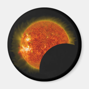 Solar Eclipse under arbete Magnet