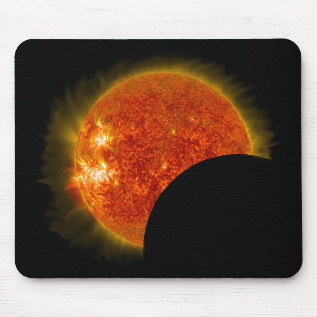 Solar Eclipse under arbete Musmatta (Framsidan)