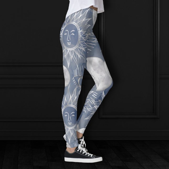 Solar Mystique | Stars Sol i Dusty Blue Silver Mån Leggings (Skapare uppladdad)