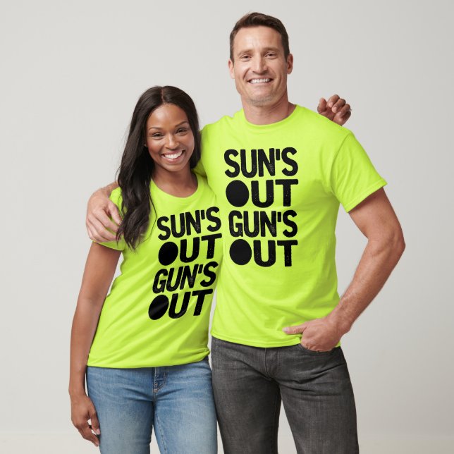 Solar ute, vapen ute tee (Unisex)
